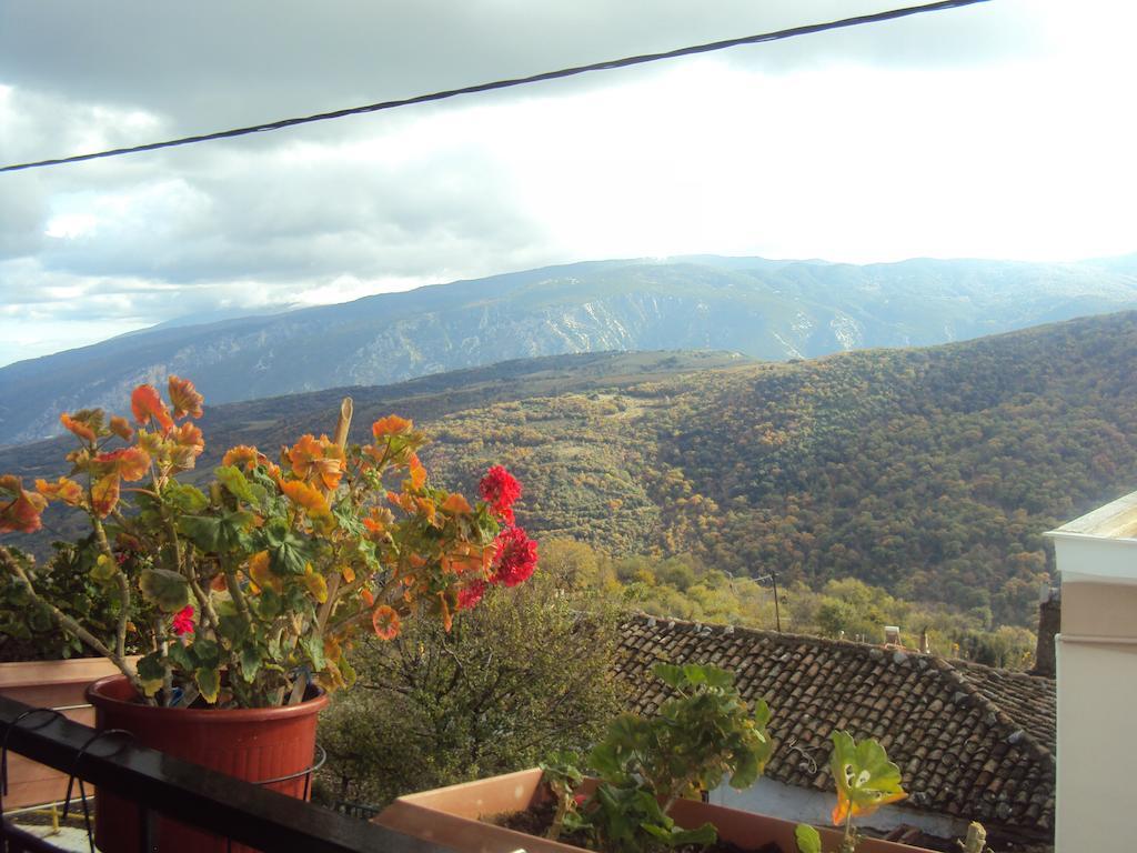 Vassilis Guesthouse Rapsáni Rom bilde