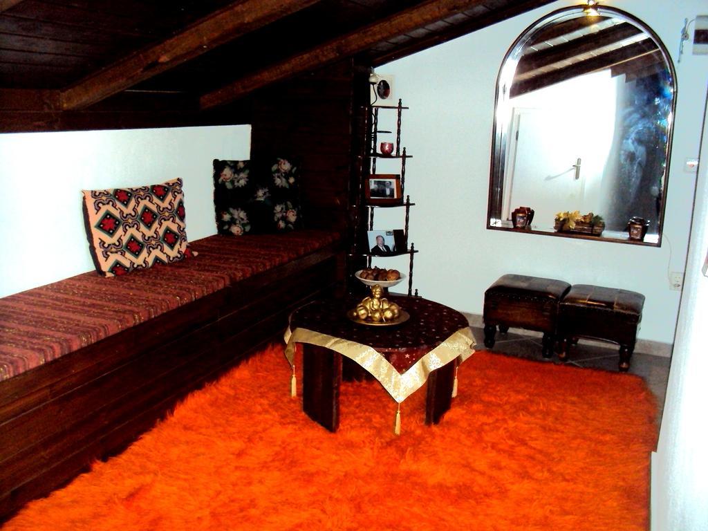Vassilis Guesthouse Rapsáni Eksteriør bilde